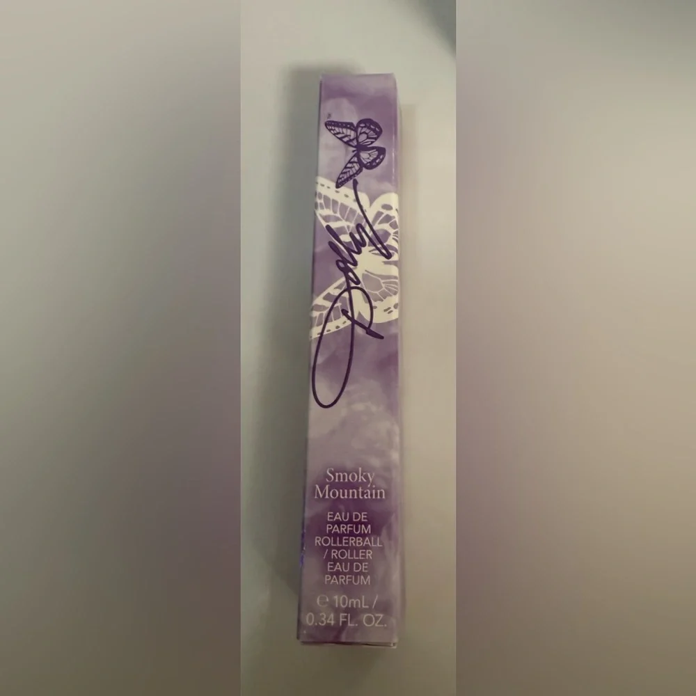 NIB Dolly Parton Smoky Mountain eau de Parfum spray and roller ball set - Picture 8 of 8